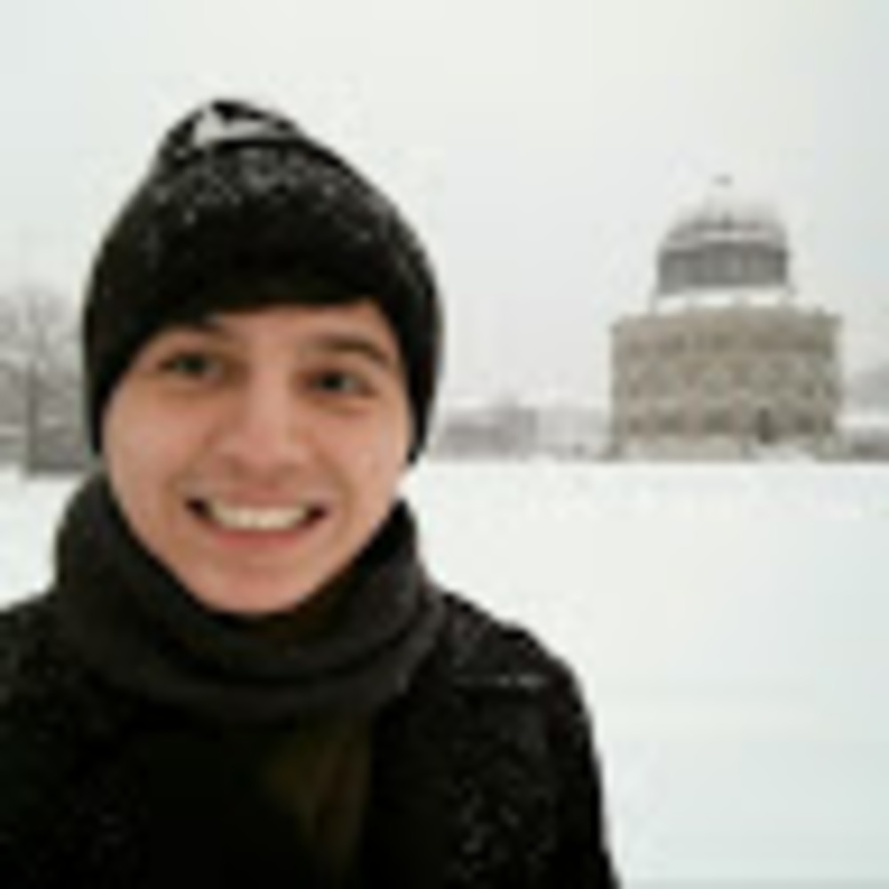 Meet your Posher, Jeancarlo